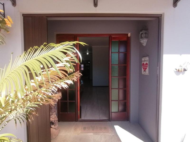 5 Bedroom Property for Sale in Fraaiuitsig Western Cape